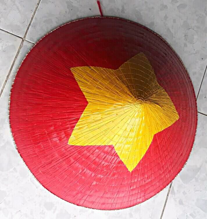 Nón lá cờ quốc ky việt nam