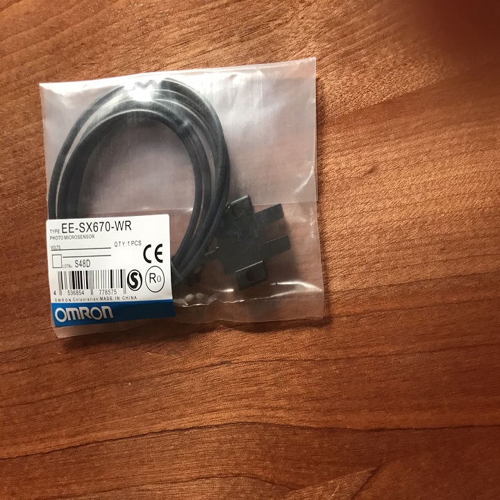 Cảm biến quang EE-SX670-WR