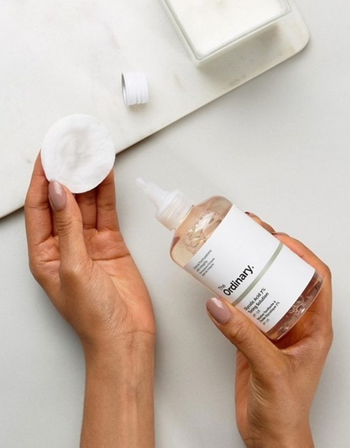 Nước hoa hồng THE ORDINARY Glycolic acid 7 Toning Solution 240ml