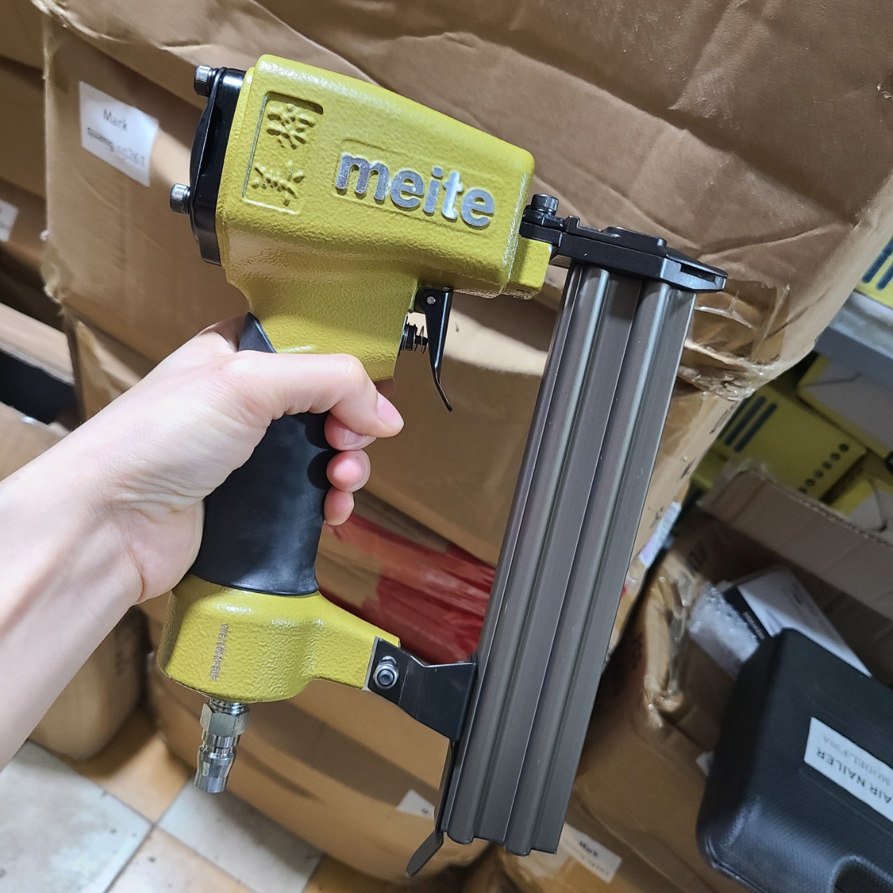 Dụng cụ bắn đinh Meite F32 ( đinh thẳng 3.2 trở xuống )