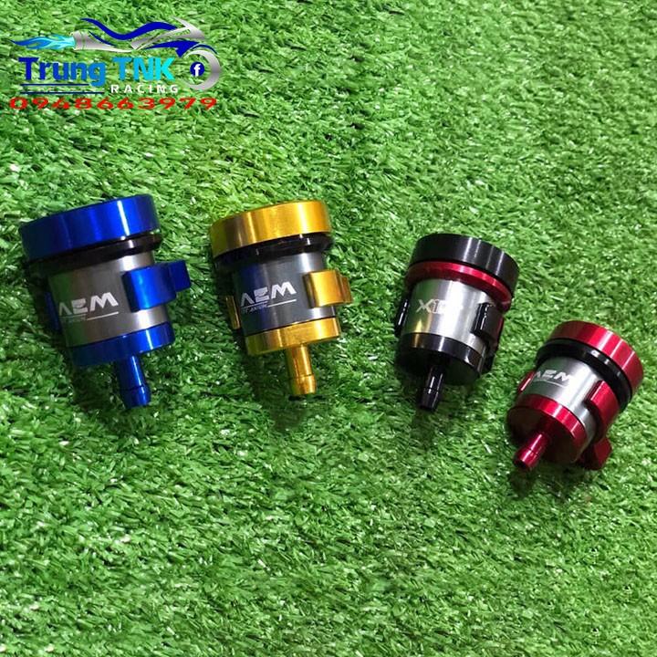 Bình dầu AEM nhỏ gắn các loại xe.