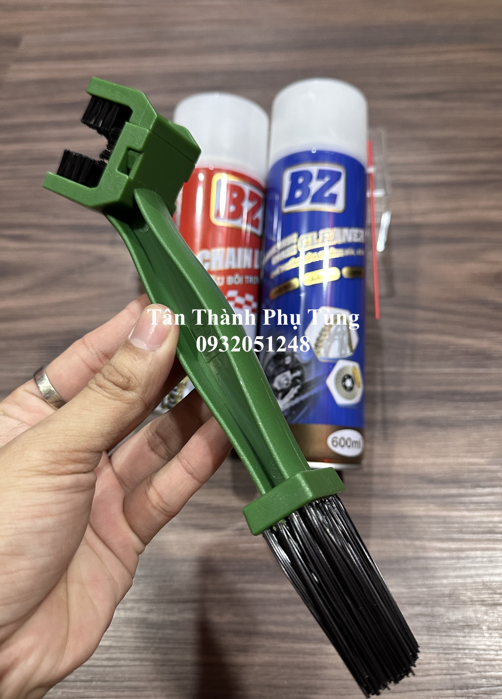 Combo BZ Dưỡng sên, rửa sên TẶNG kèm chổi ( 2 chai kèm chổi)
