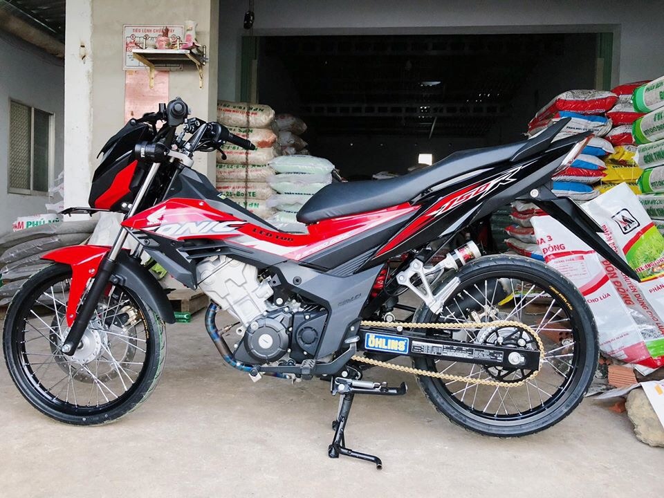 Mica choá đèn pha Sonic 150R các đời Zin Indo Honda
