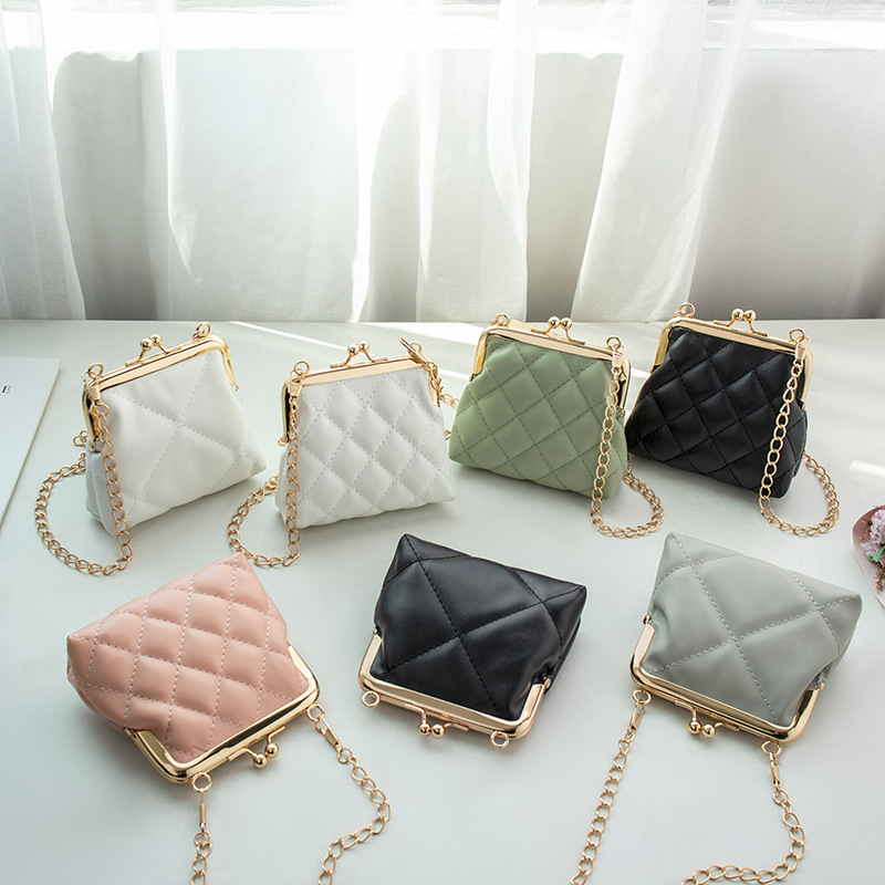 Túi nhỏ đeo chéo thêu hoa 2023 túi dây xích đơn giản minibag túi đựng điện thoại giá rẻ cho nữ 1215