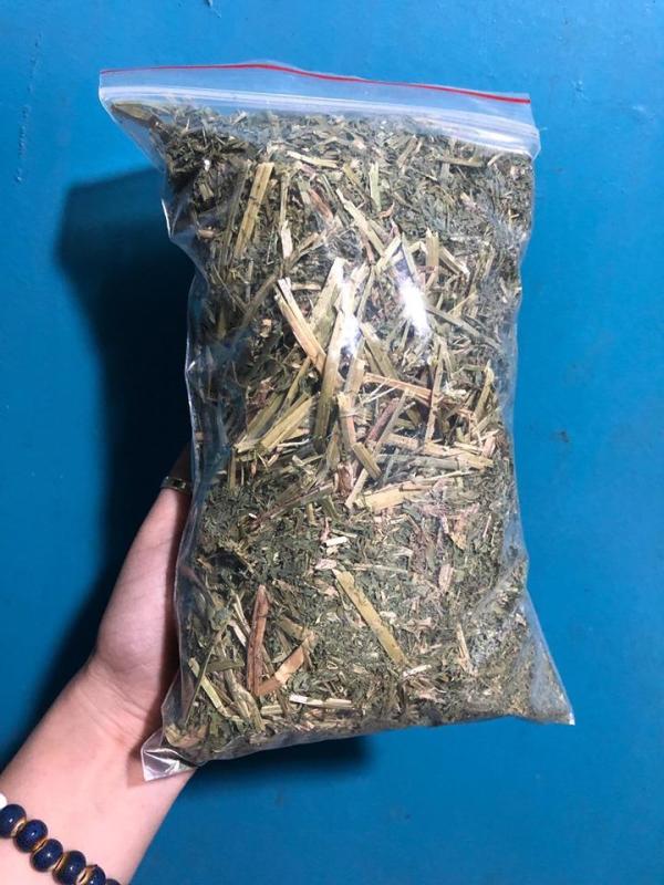 Gói Cỏ Alfalfa khô sợi và bột cỏ Alfalfa khô cho thỏ,bọ ú .