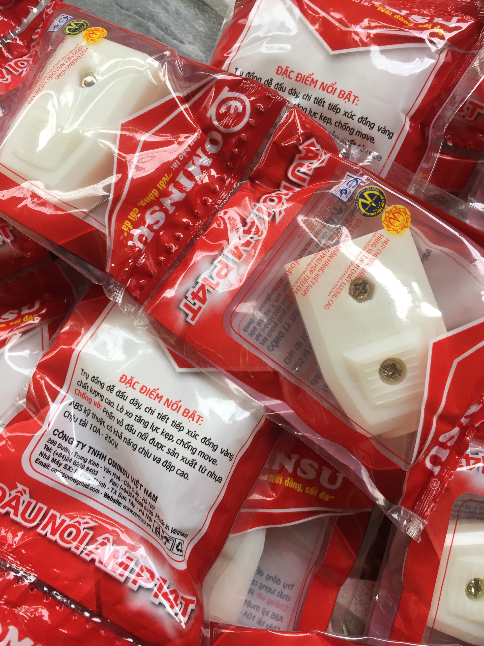 PHÍCH ĐẦU NỐI ÂM CHỐNG VỠ OMINSU P14T