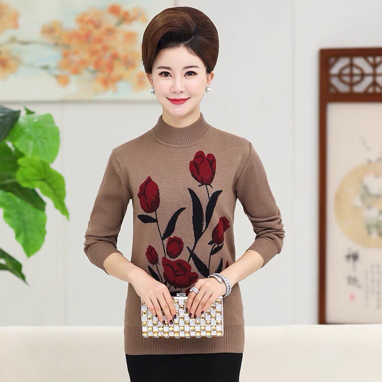 Áo len cổ cao trung niên nữ