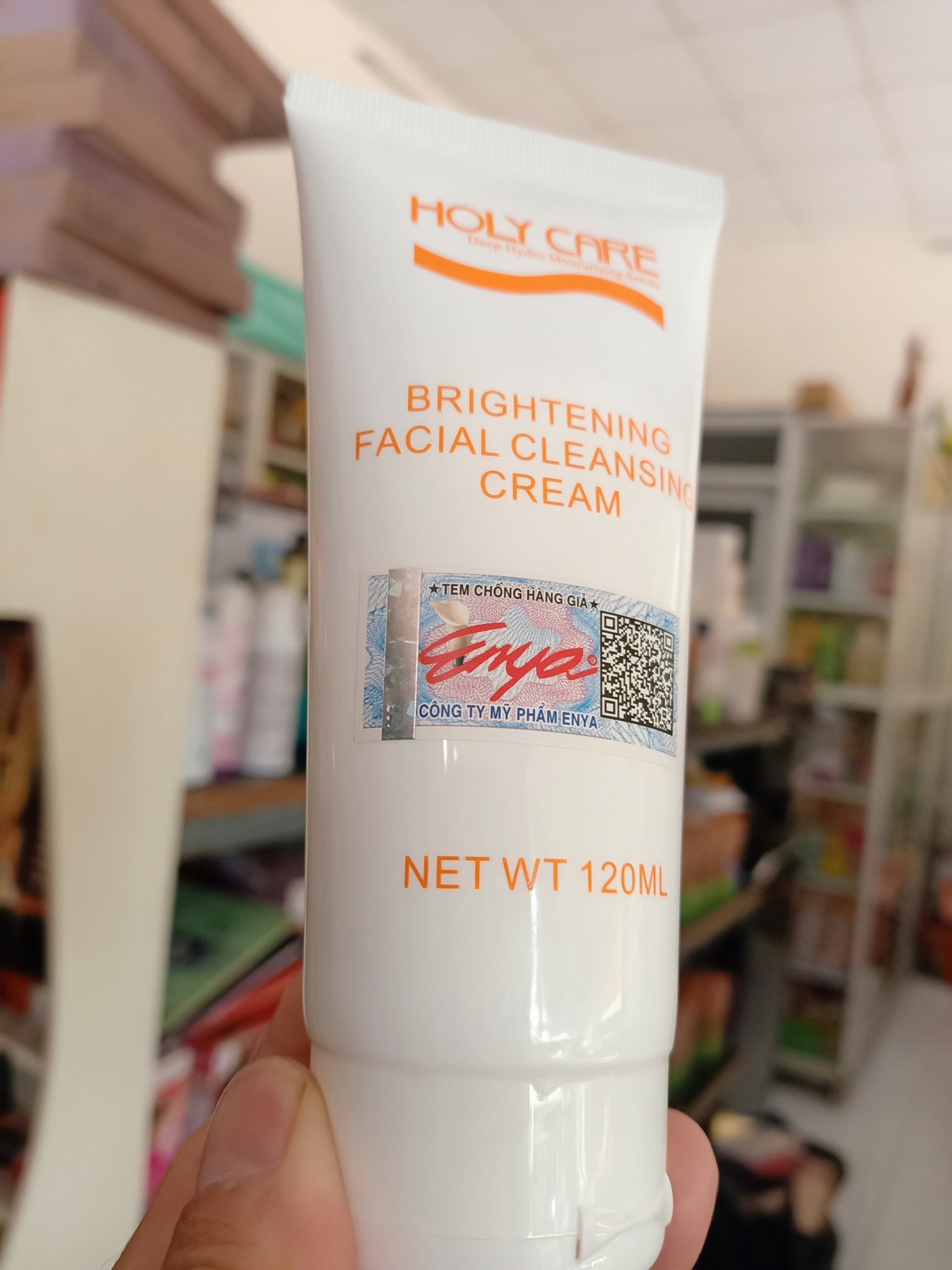 SỮA RỬA MẶT HOLY CARE
