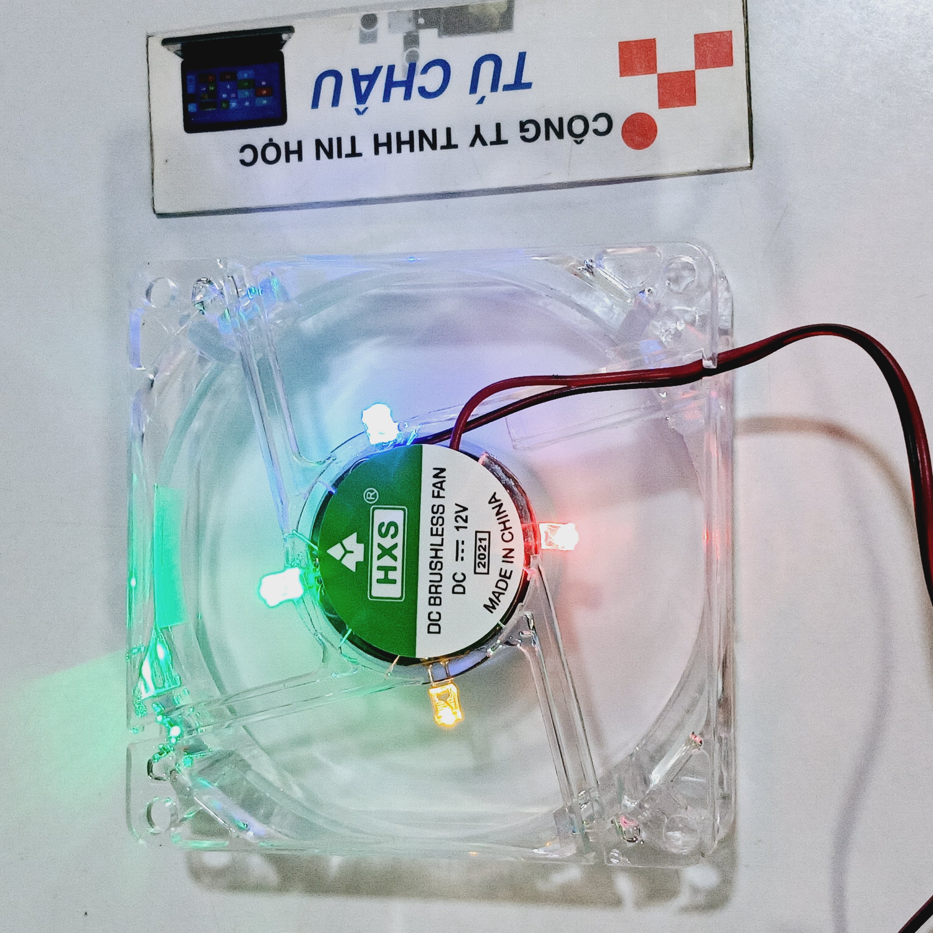 Quạt Case 8Cm / Dày 2.5Cm Điện áp DC 12V (Đèn Led 4 màu - Có ốc vặn)
