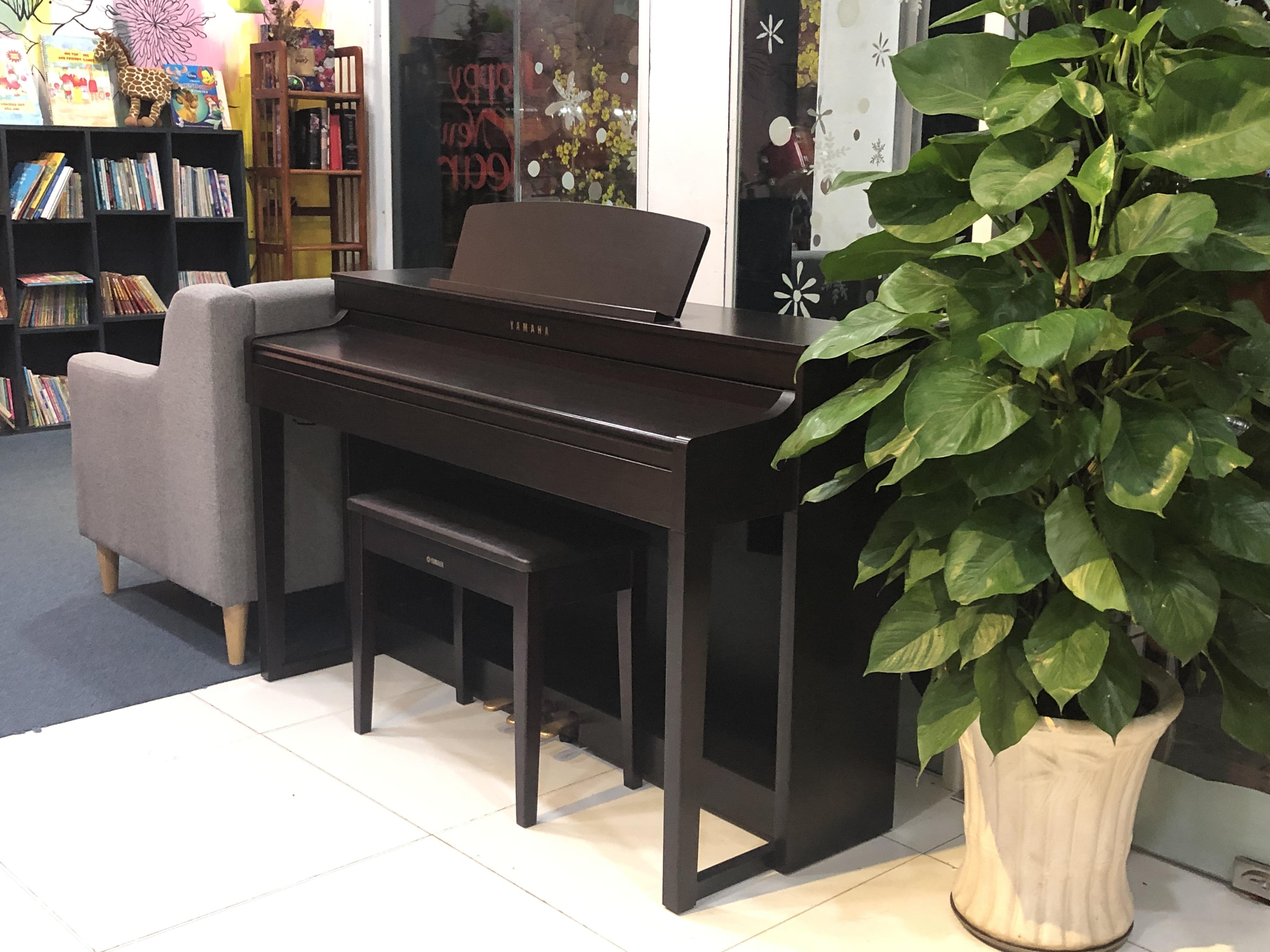 [HCM]đàn piano Yamaha Clavinova CLP 470.