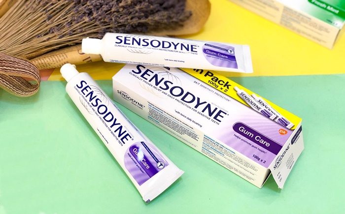 Kem Đánh Răng Sensodyne Fluride Toothpaste (100gx2)