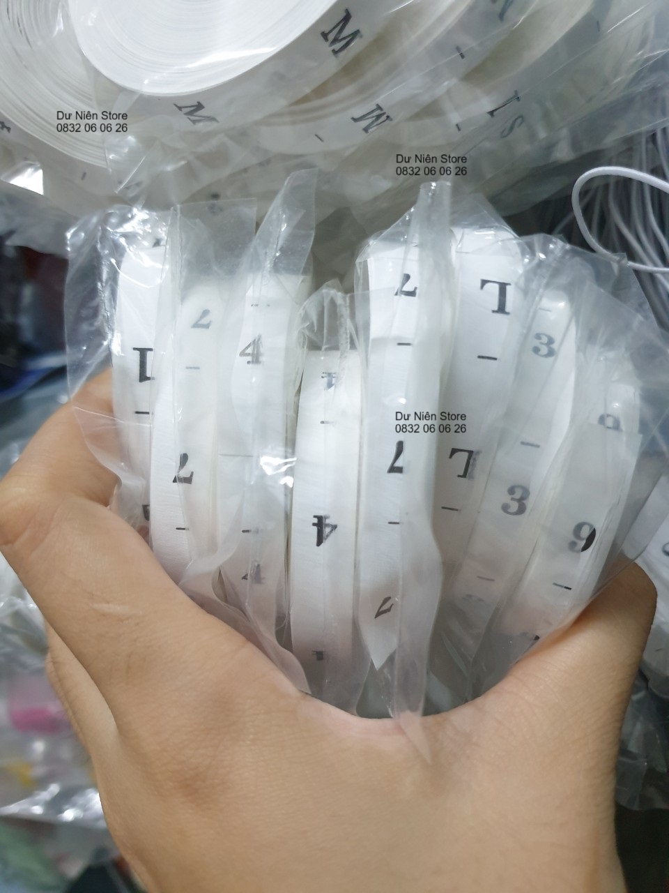 Cuộn 1000 Tem Size Số, Size Chữ In Trên Giấy Dai.