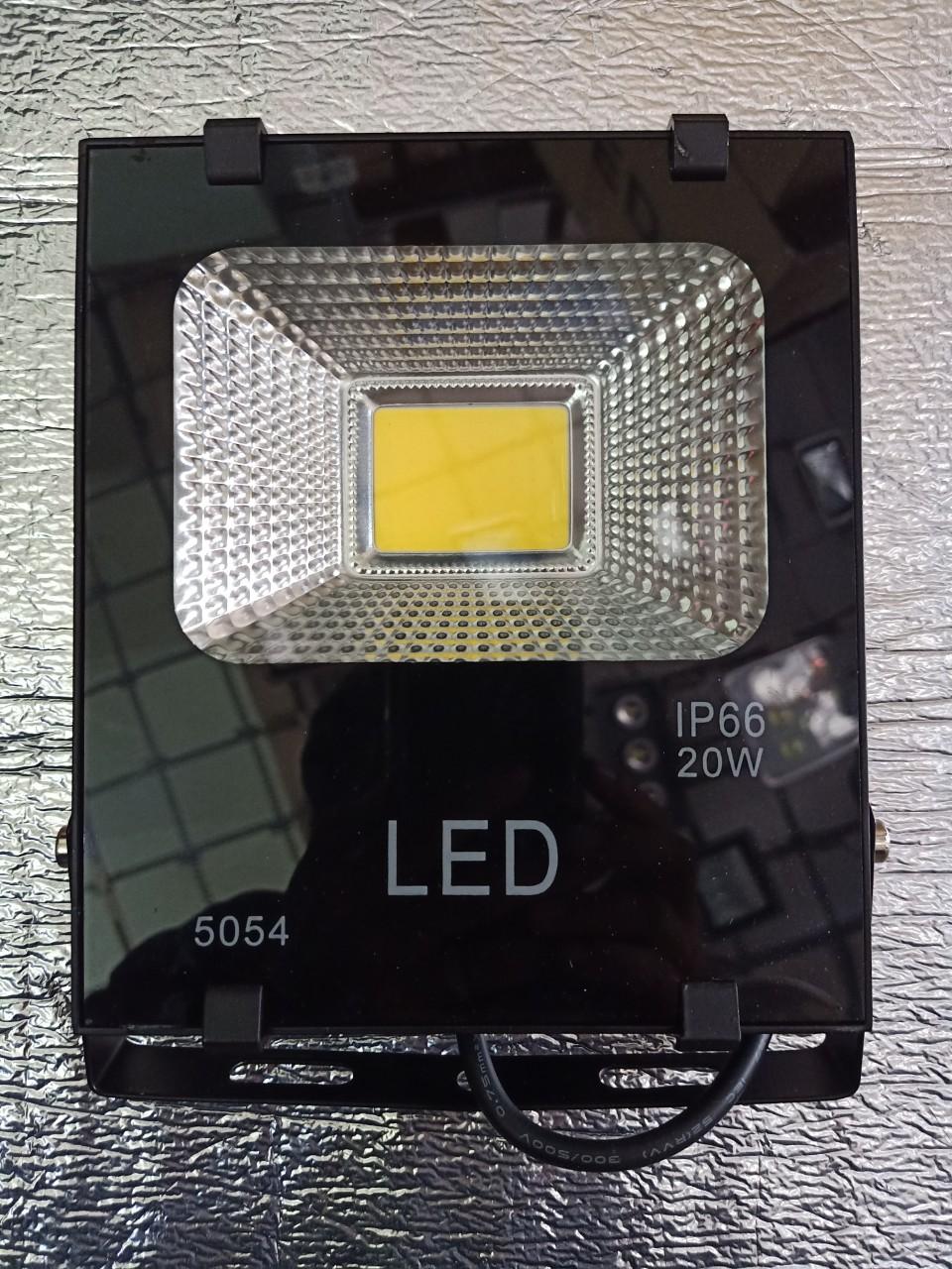 Đèn pha led COB 20W cao cấp chống nước ( Đủ wat)