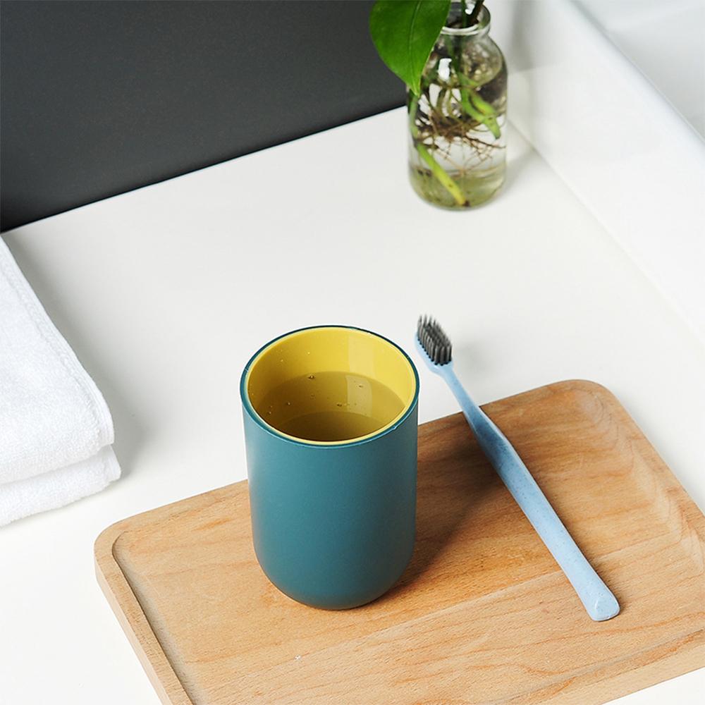 Cốc Đánh Răng W7 Thon Tròn Cao Cấp (2 Lớp Màu) (Giao Màu Ngẫu Nhiên)