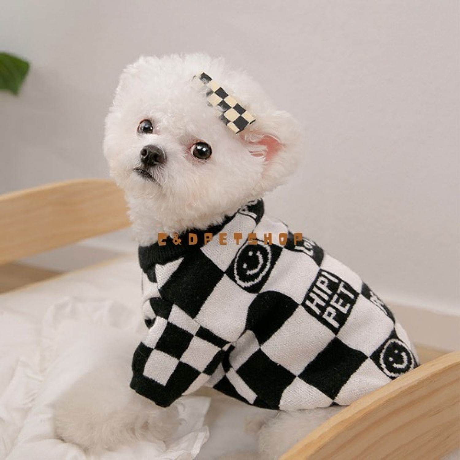 Quần áo thú cưng- Áo len caro trắng đen