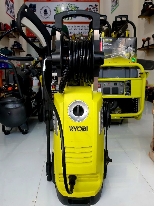 Máy Rửa Xe Ryobi 2000W