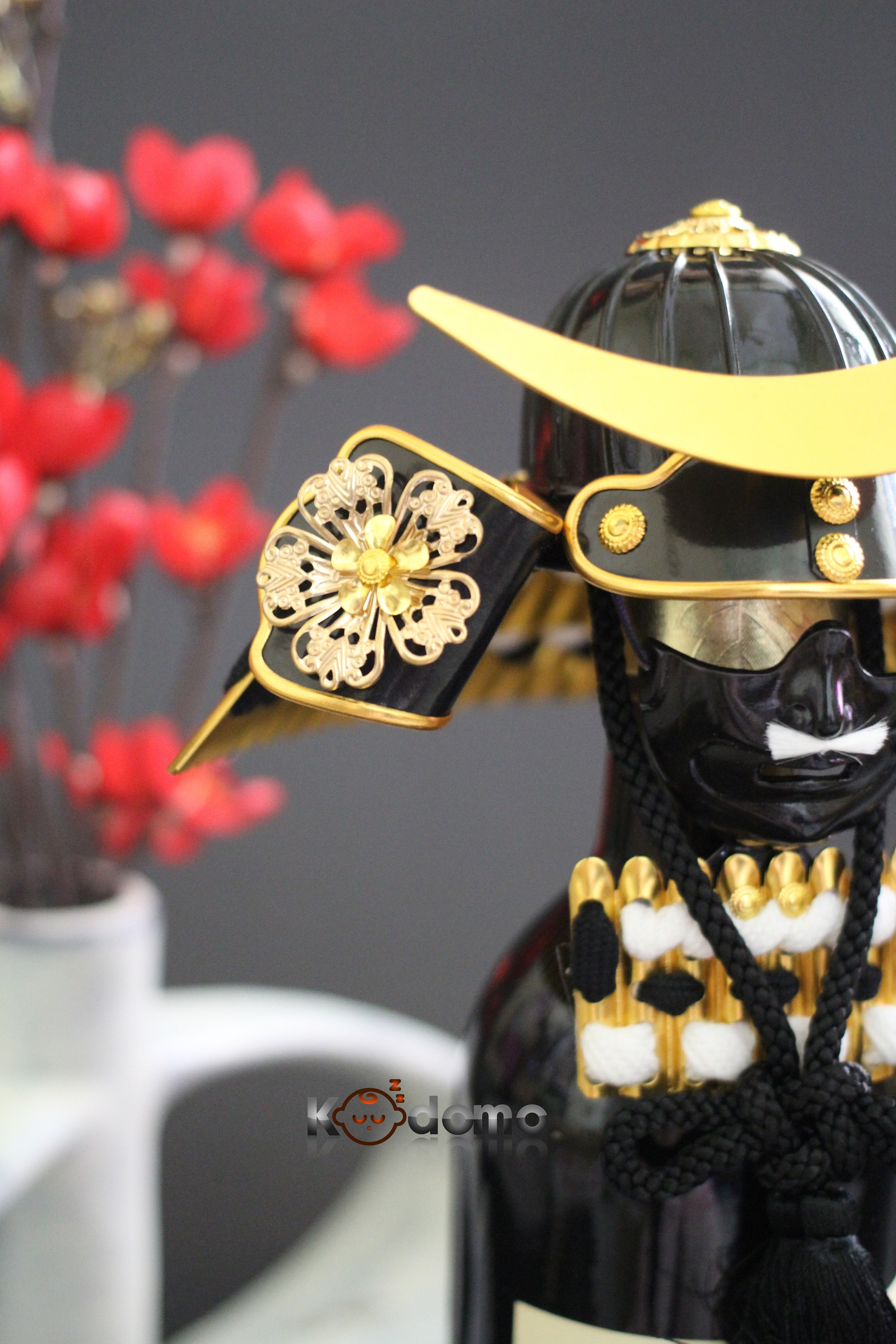 nón samurai trang trí chai nước trái cây , samurai bottle cap , samurai bottle cover , áo giáp samurai, búp bê samurai , 人形, 鎧, 兜