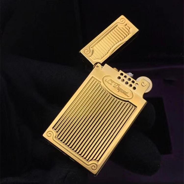 Hộp Quẹt Bật Lửa Dupont DX-04 Xăng Đá Họa Tiết Kẻ Sọc Khắc Chữ Dupont (Màu Vàng, Bạc)