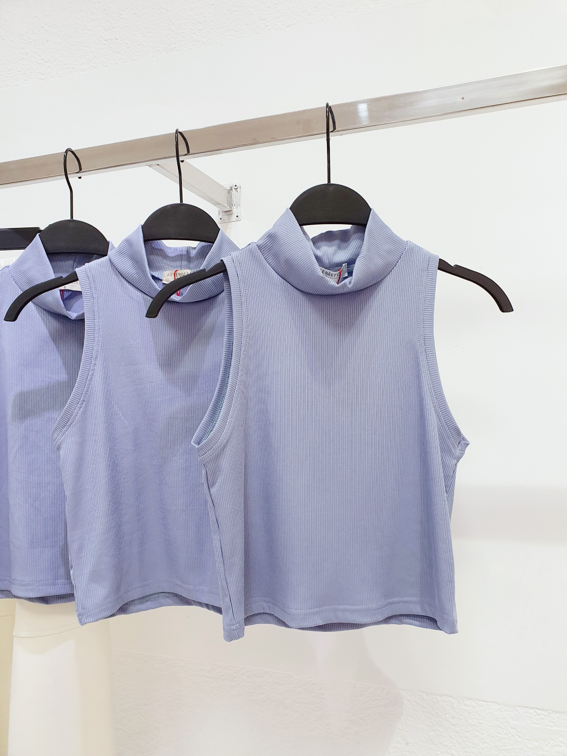 Áo cổ lọ croptop thun gân cộc tay AfterBefore