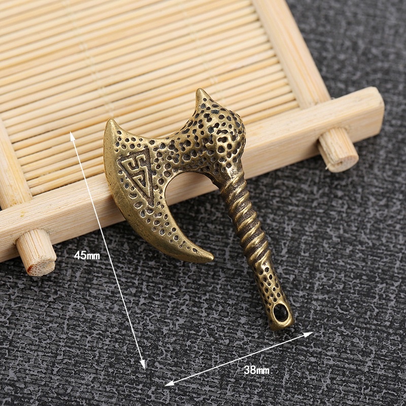Móc khoá đồng thau hình chiếc rìu