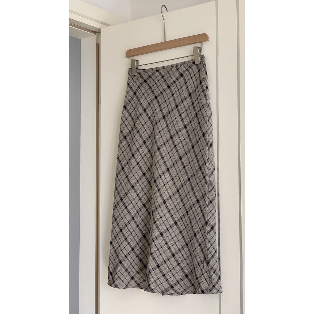 chân váy midi kẻ caro TKC17 LOLLIE STUDIO