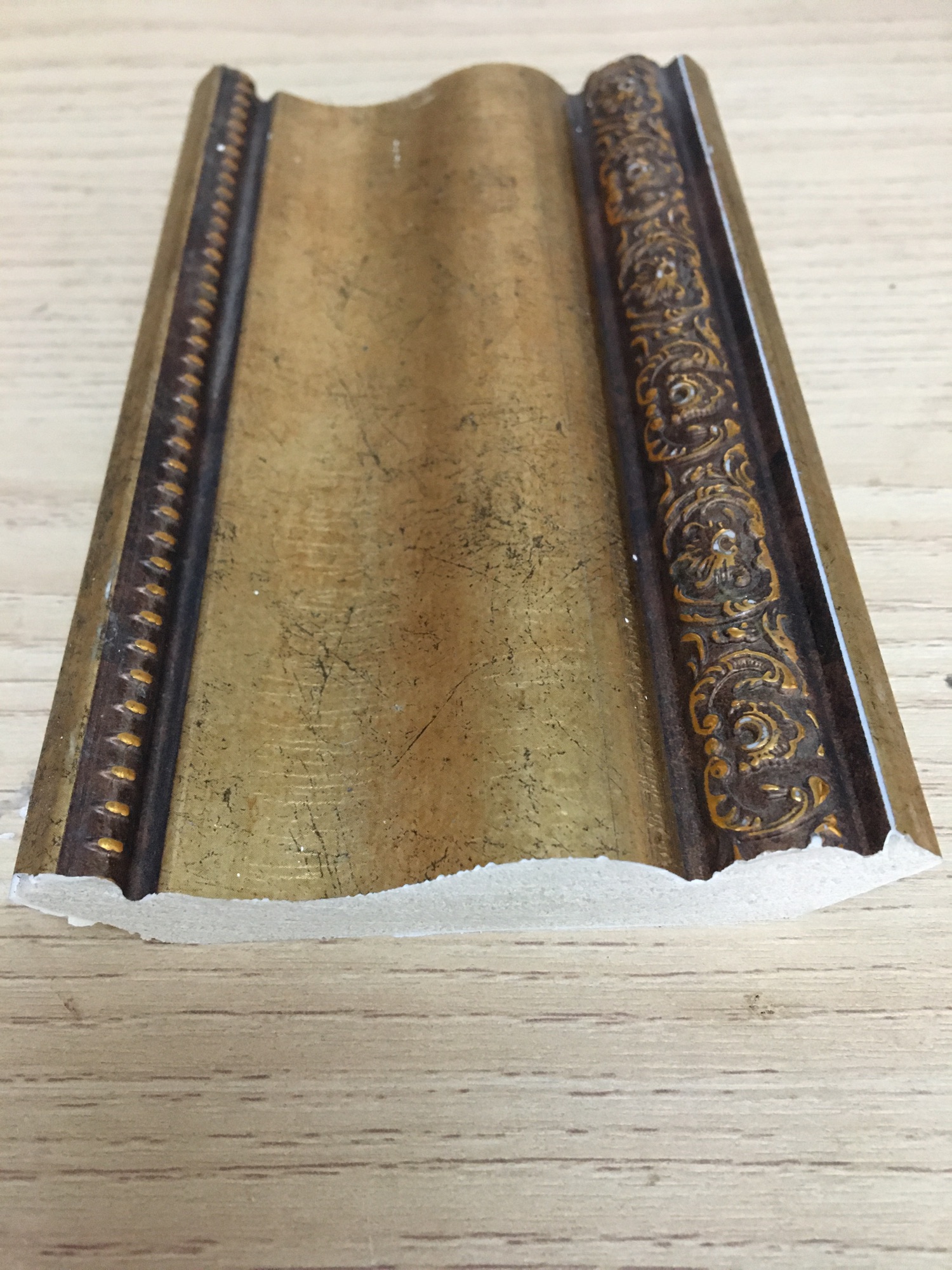 Phào chỉ cổ Trần