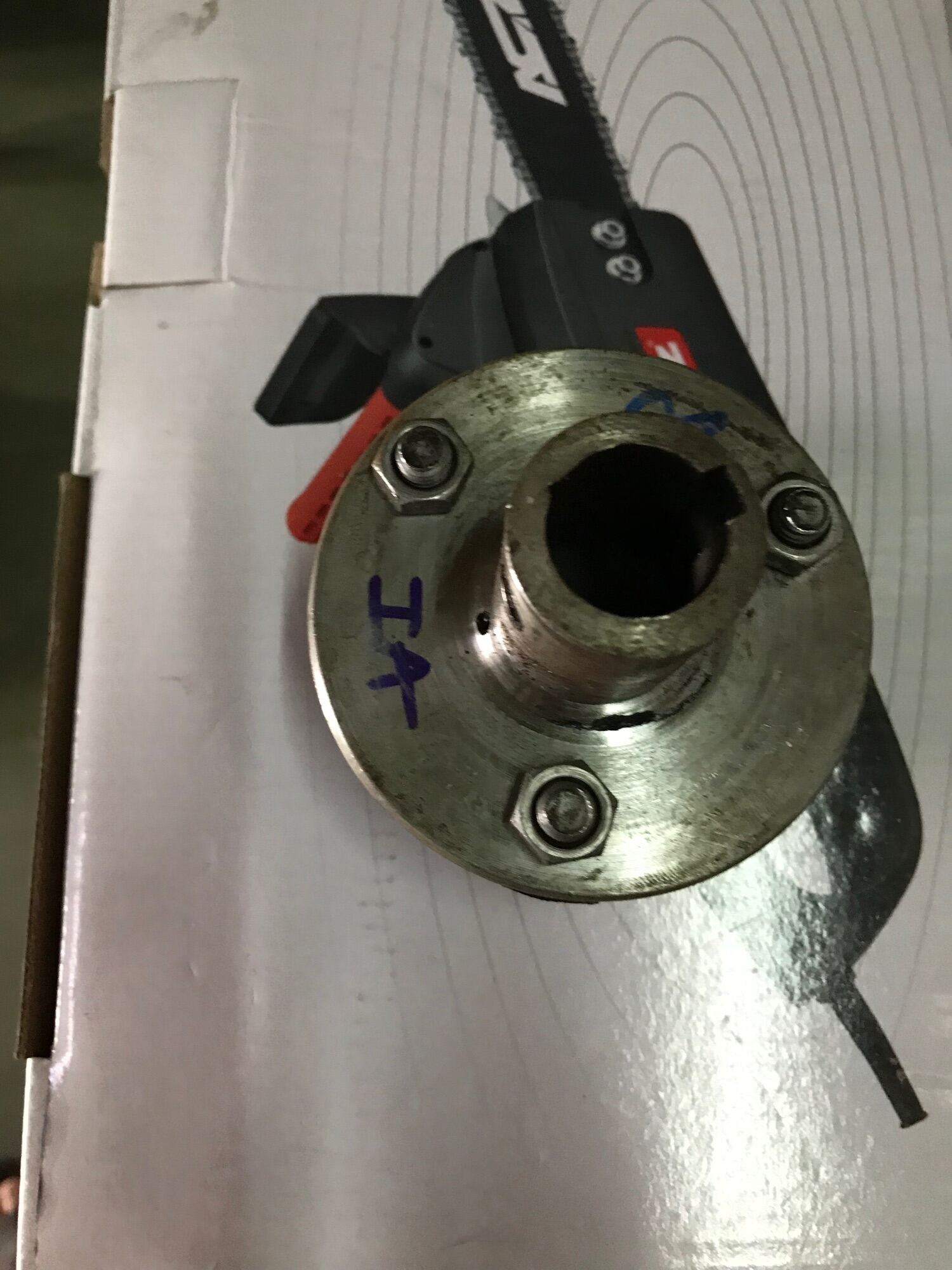 Cục tat đăng máy xăng lỗ 19