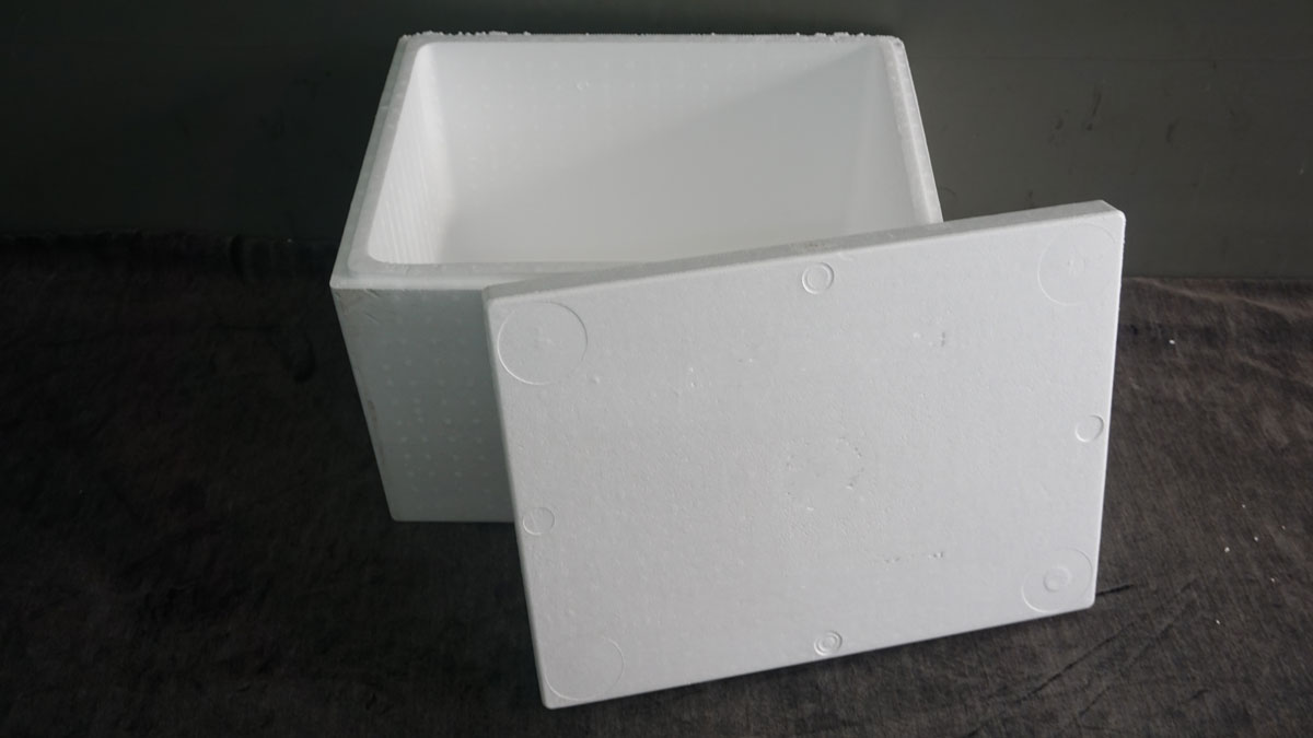 thùng xốp ước chừng - 45.5 x 30 x 20 cm
