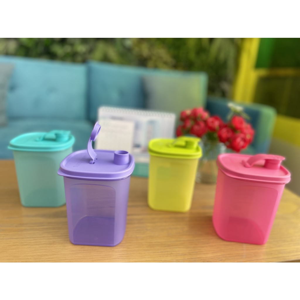 Bình nước Slim Line Pitcher 1L - Tupperware