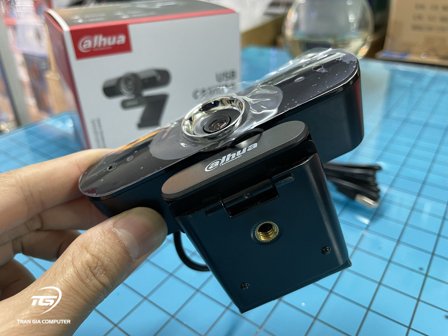 Webcam Dahua HTI-UC325 phân giải Full HD 1080P