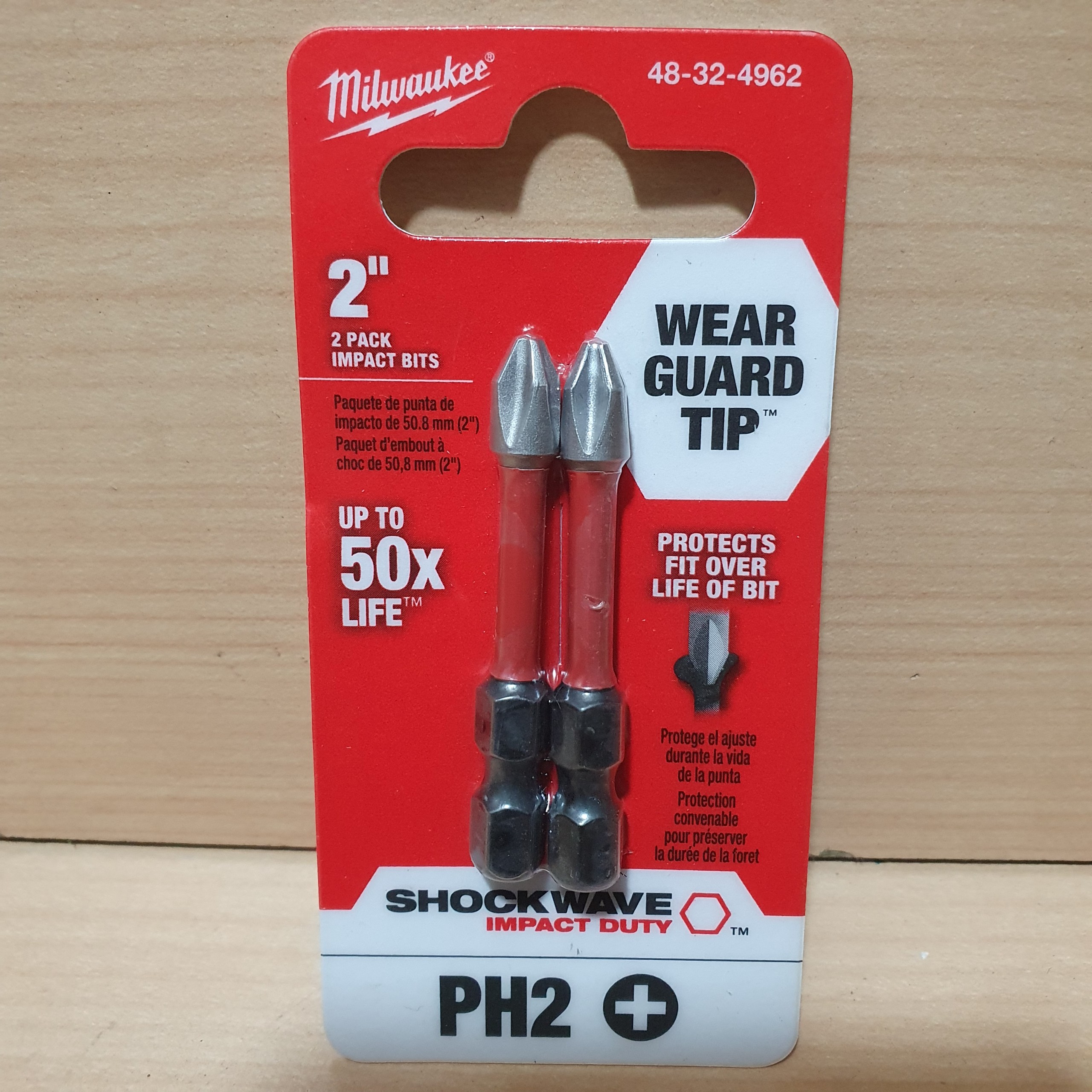 Mũi bắn vít Milwaukee ph2, 5.5cm chuẩn ngắn thép cứng có tính từ