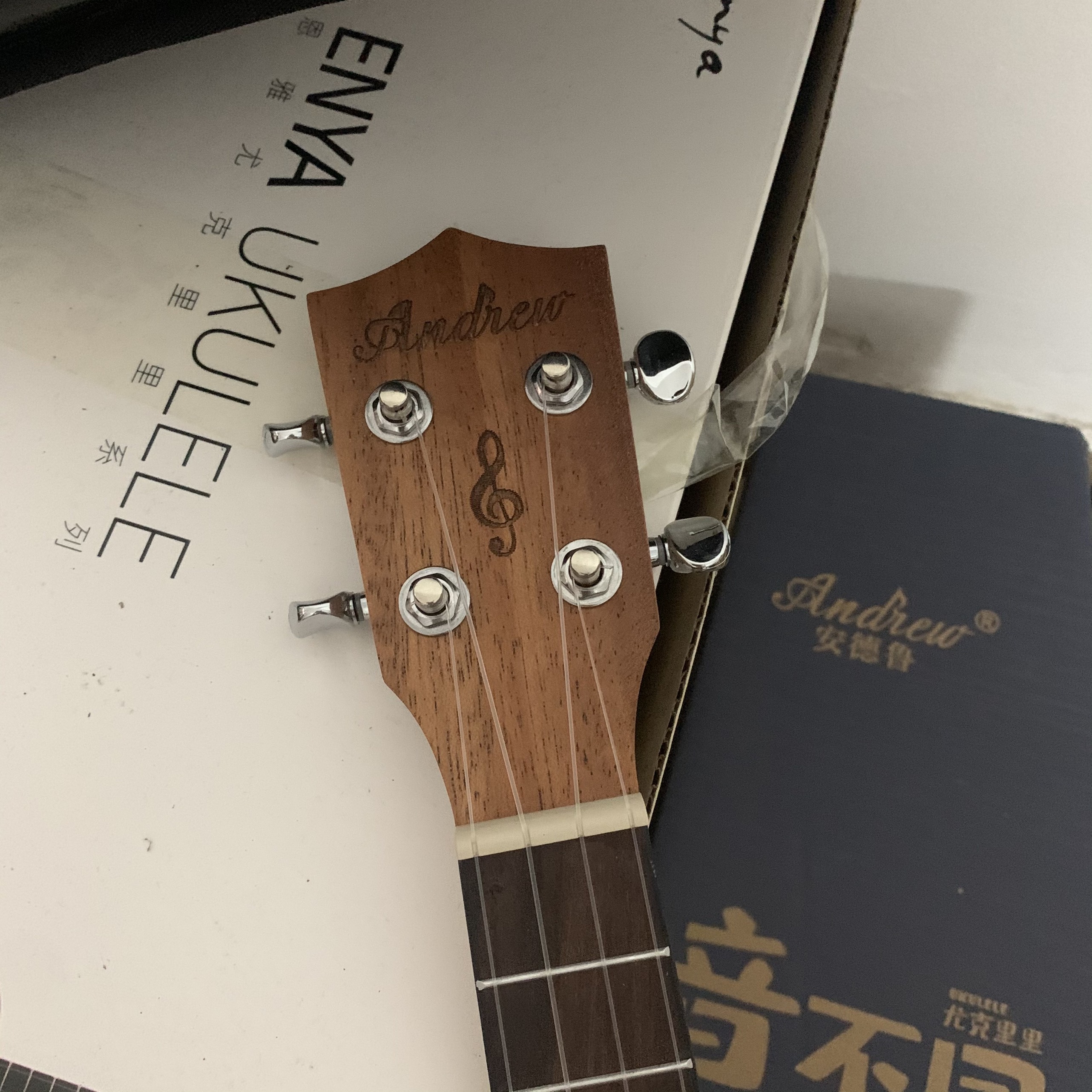 ĐÀN UKULELE ANDREW CAO CẤP