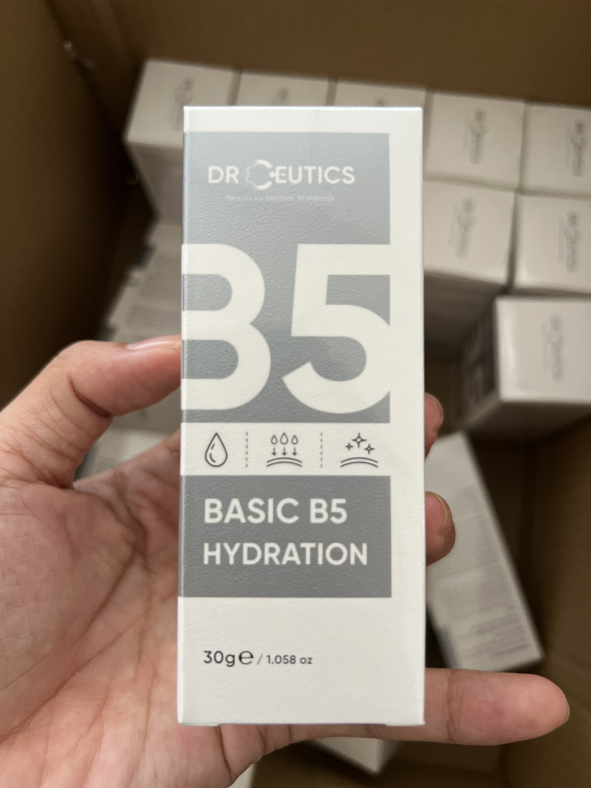 Tinh Chất B5 Basic Hydration 5% DrCeutics Cho Da Dầu Mụn (30ml)