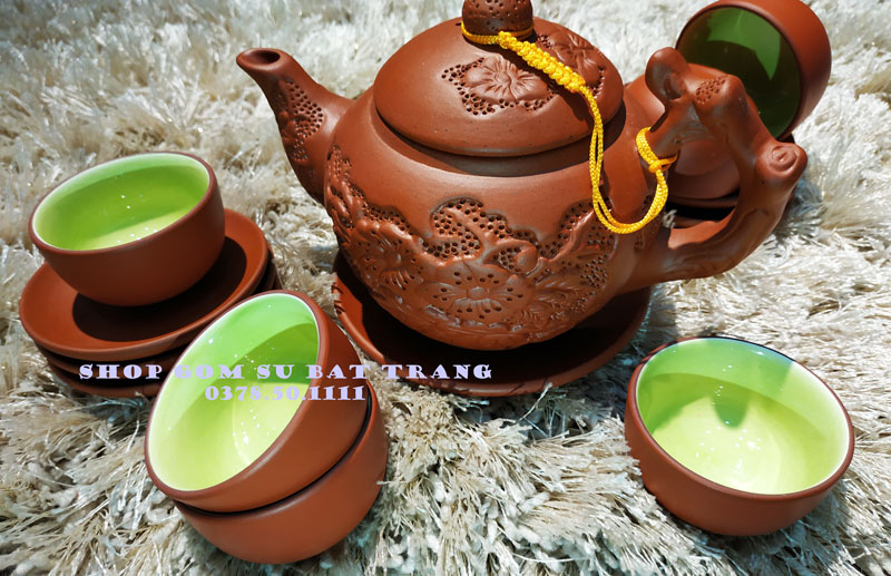 Bộ ấm trà gôm Bát Tràng hoa trâm mầu đất đỏ