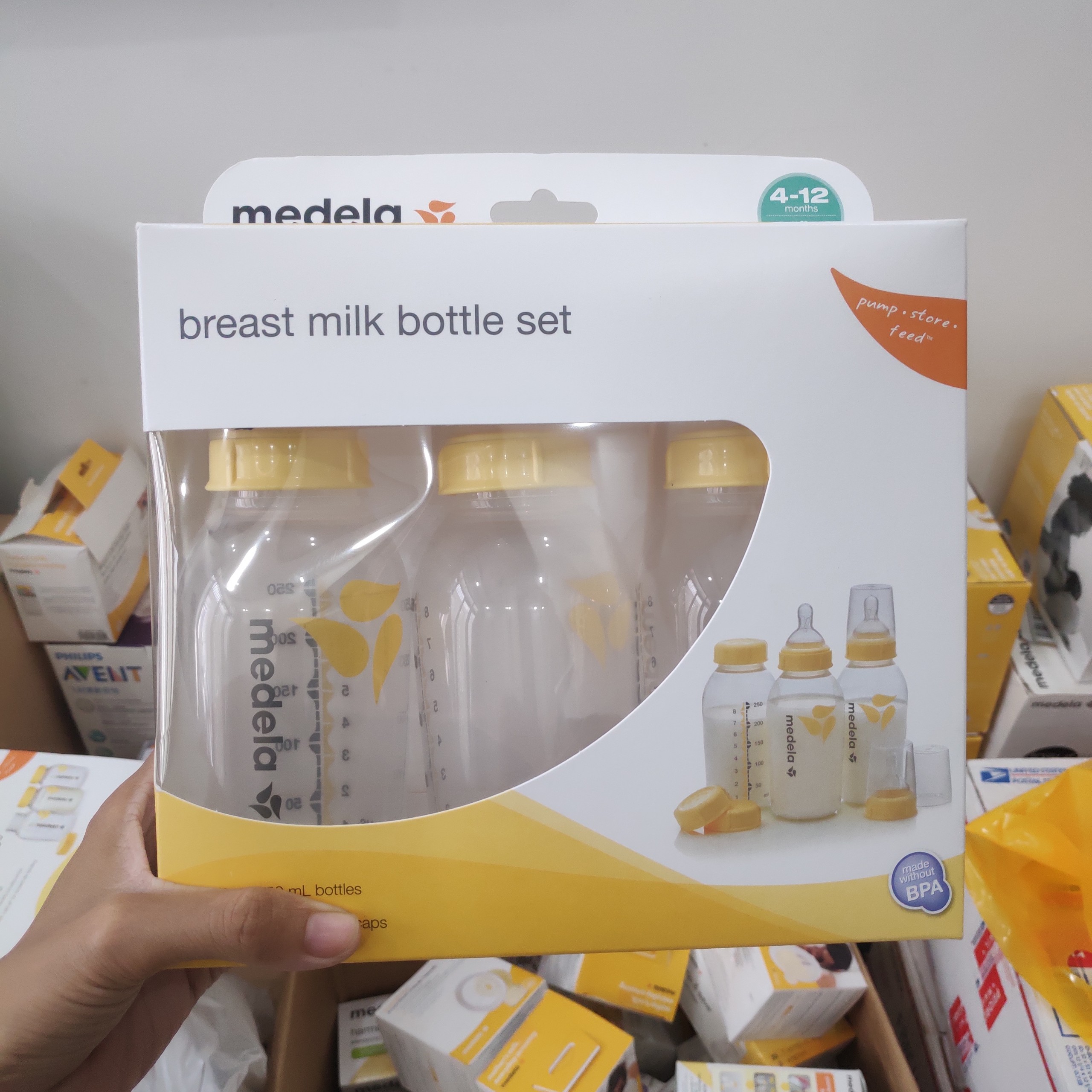 Bình trữ sữa Medela 250ml logo vàng