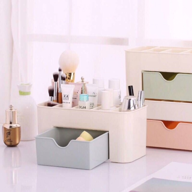 Khay Đựng Mỹ Phẩm Nhựa Nhiều Ngăn