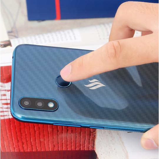 Miếng dán vân cacbon mặt sau VSMART JOY 3/ ACTIVE 3/ LIVE/ JOY 2 PLUS