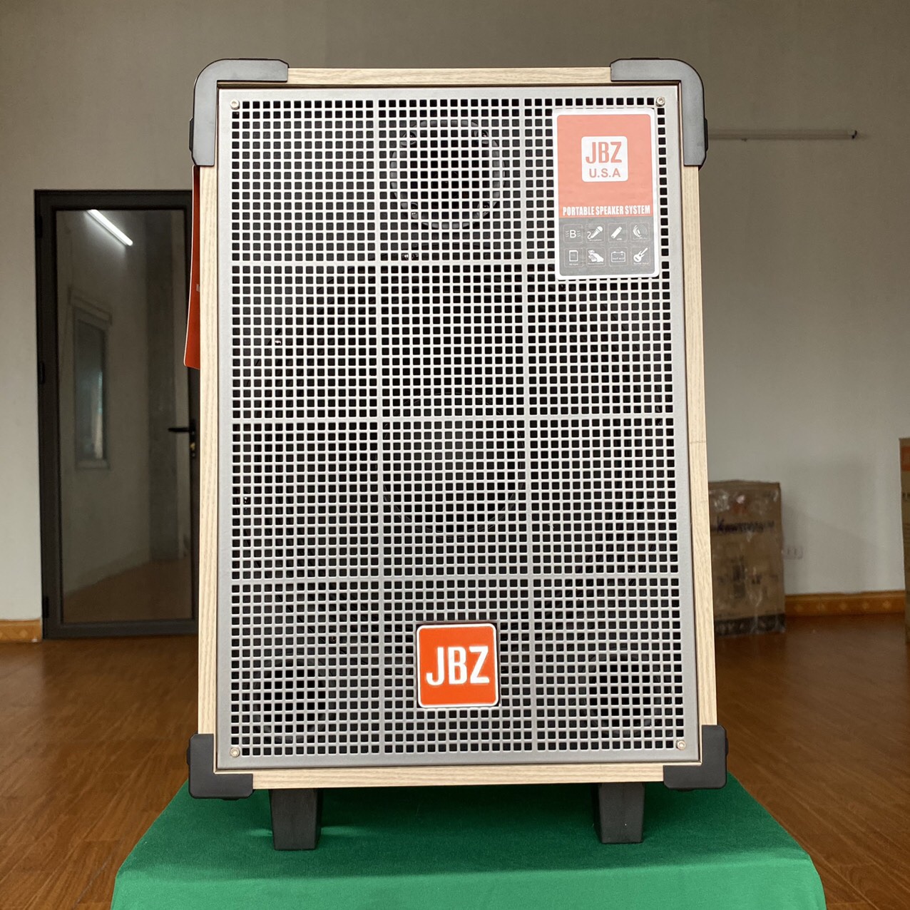 Loa kéo JBZ J101