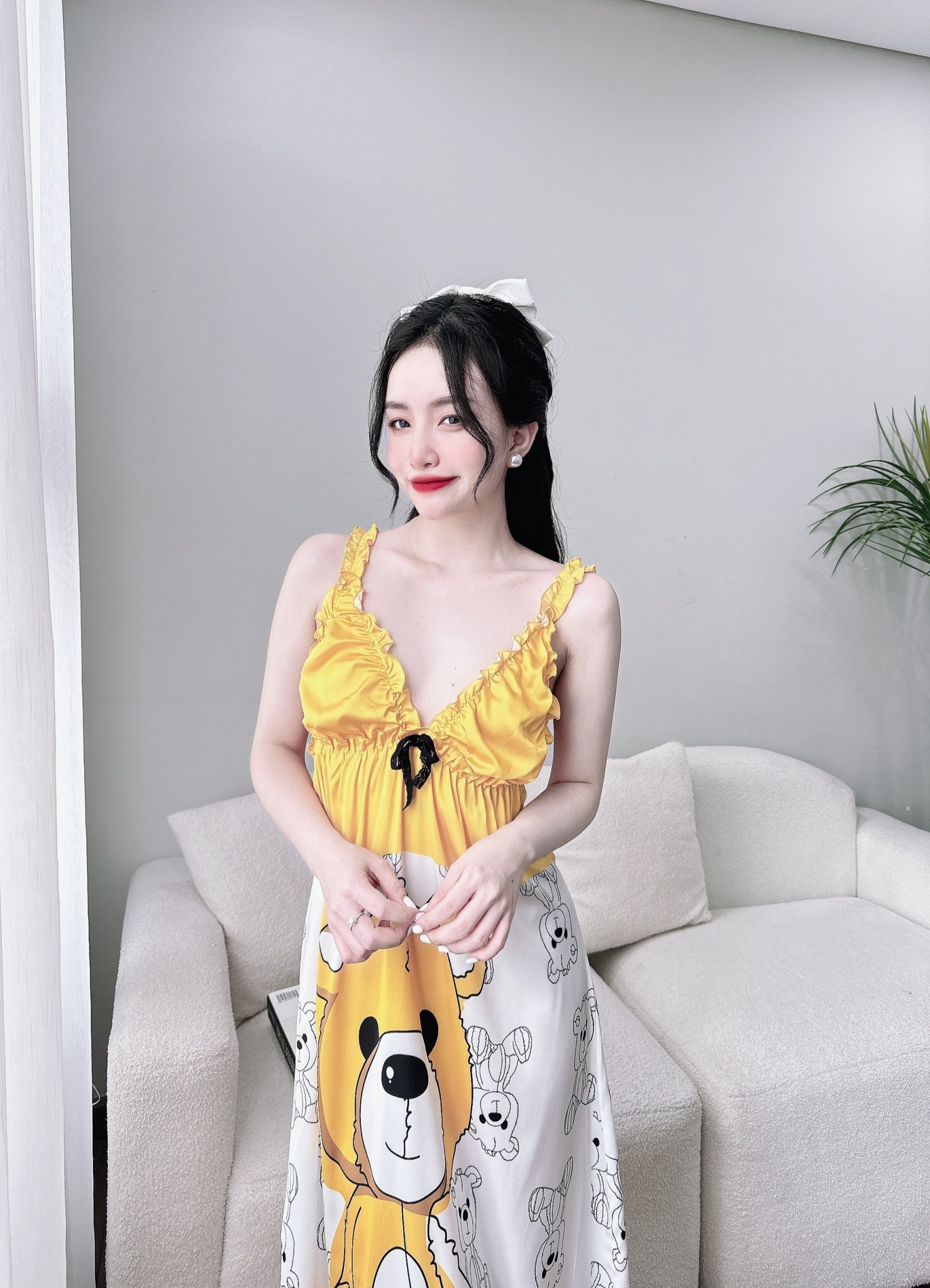 Váy ngủ lụa viền bèo dễ thương
