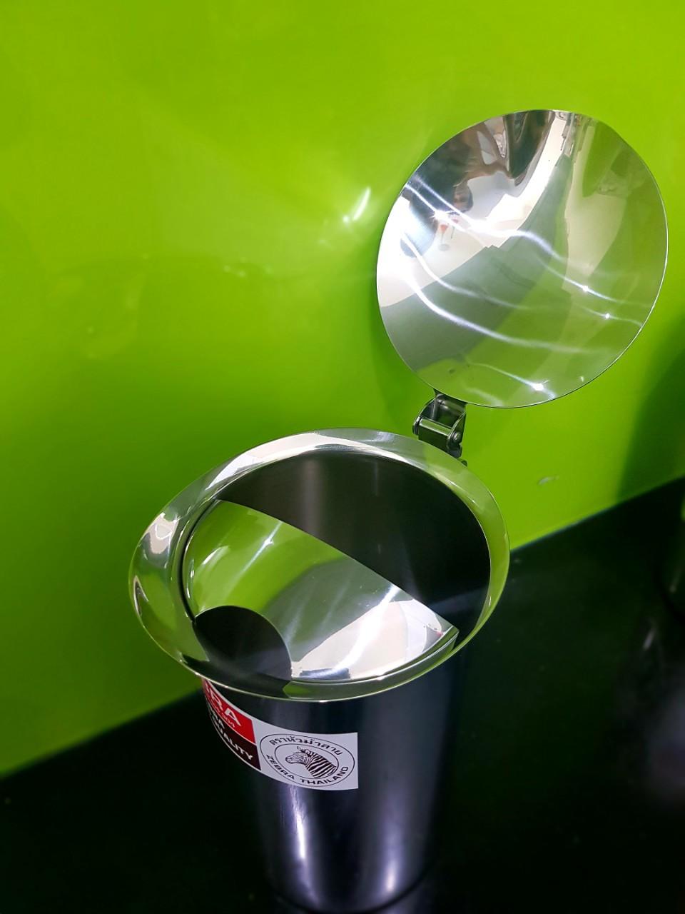 [HCM]CA NƯỚC INOX ZEBRA 11CM CÓ NẮP 1.9L - 115012