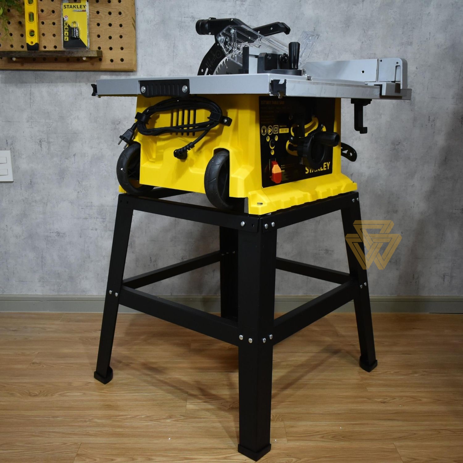 [HCM][Trả góp 0%] Máy Cưa Bàn 1800W Stanley SST1801