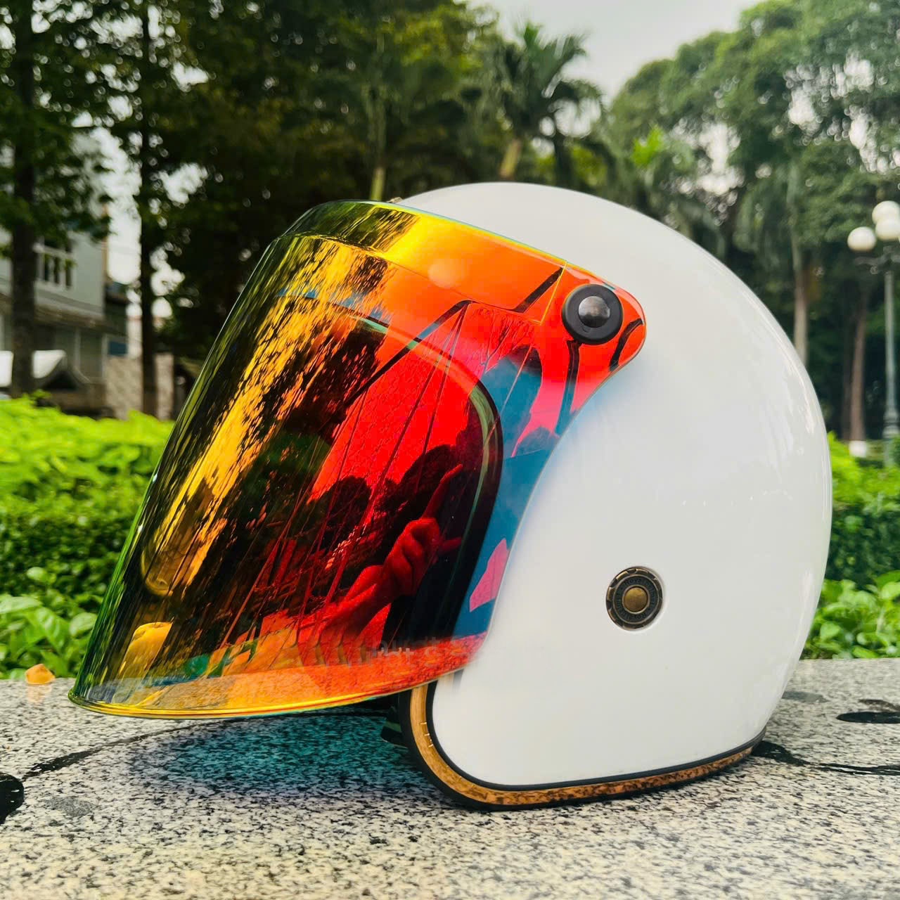Kính GRS gắn mũ bảo hiểm 3/4