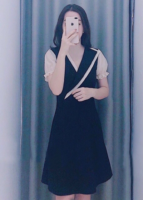 Đầm đen phối voan trắng