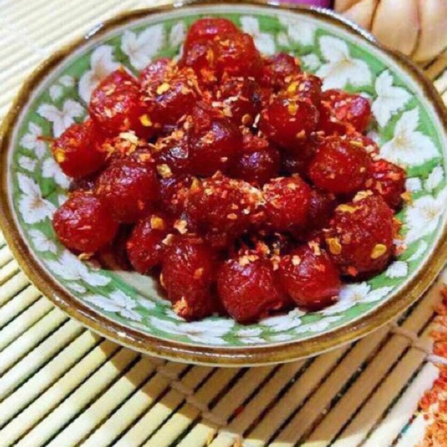 Chùm ruột cay ngào đường trộn muối ớt 300g/500g - đồ ăn vặt