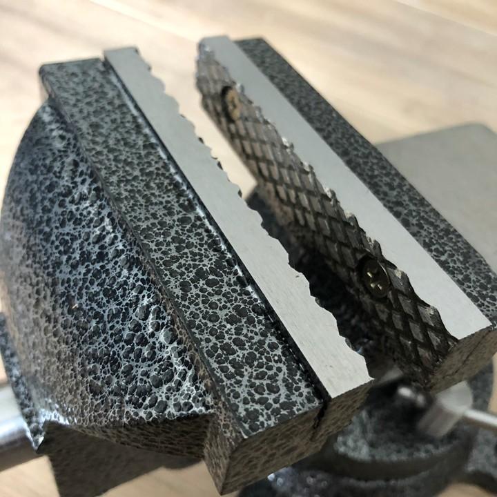 Êtô bàn nguội Asak Asaki AK-667 C2-4  (Đen)
