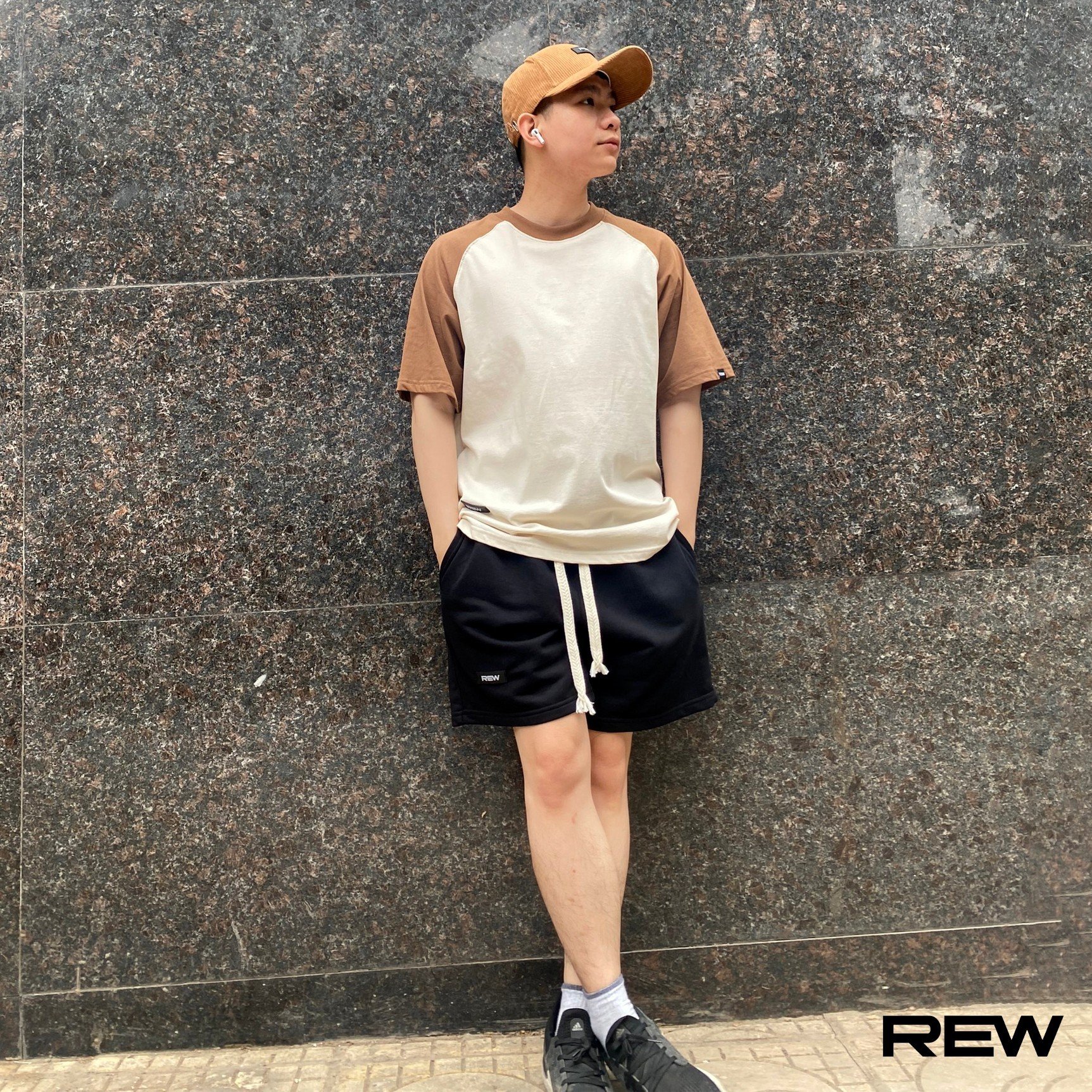 Áo Phông raglan trơn REW cotton 100% 250gsm dày dặn basic form rộng oversize
