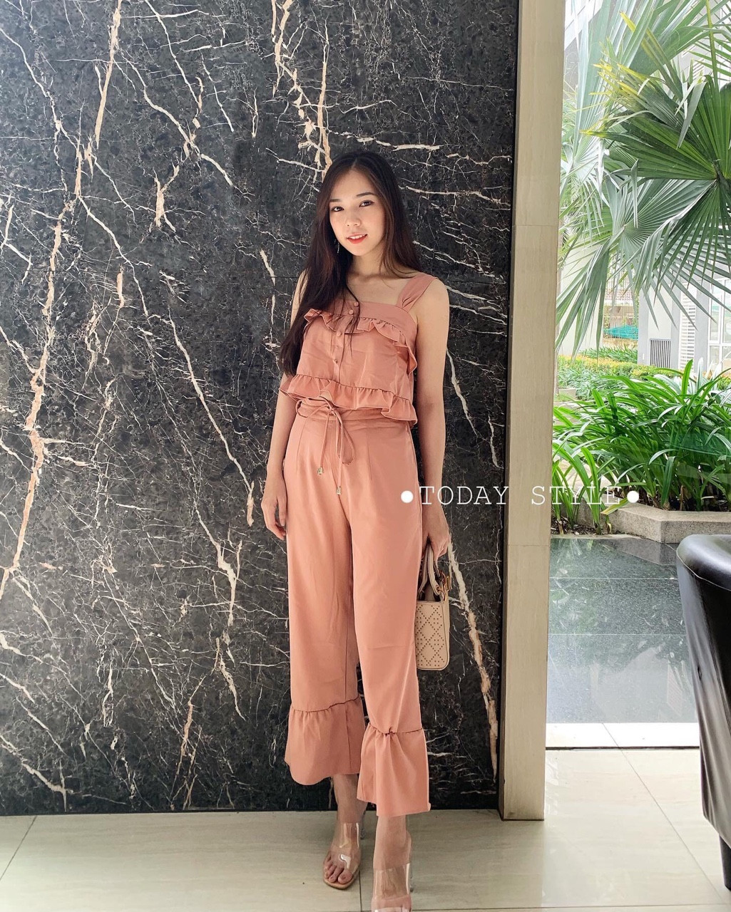 Bộ Jumpsuit 2 Dây nhún Bèo Thời TrangSgr J57