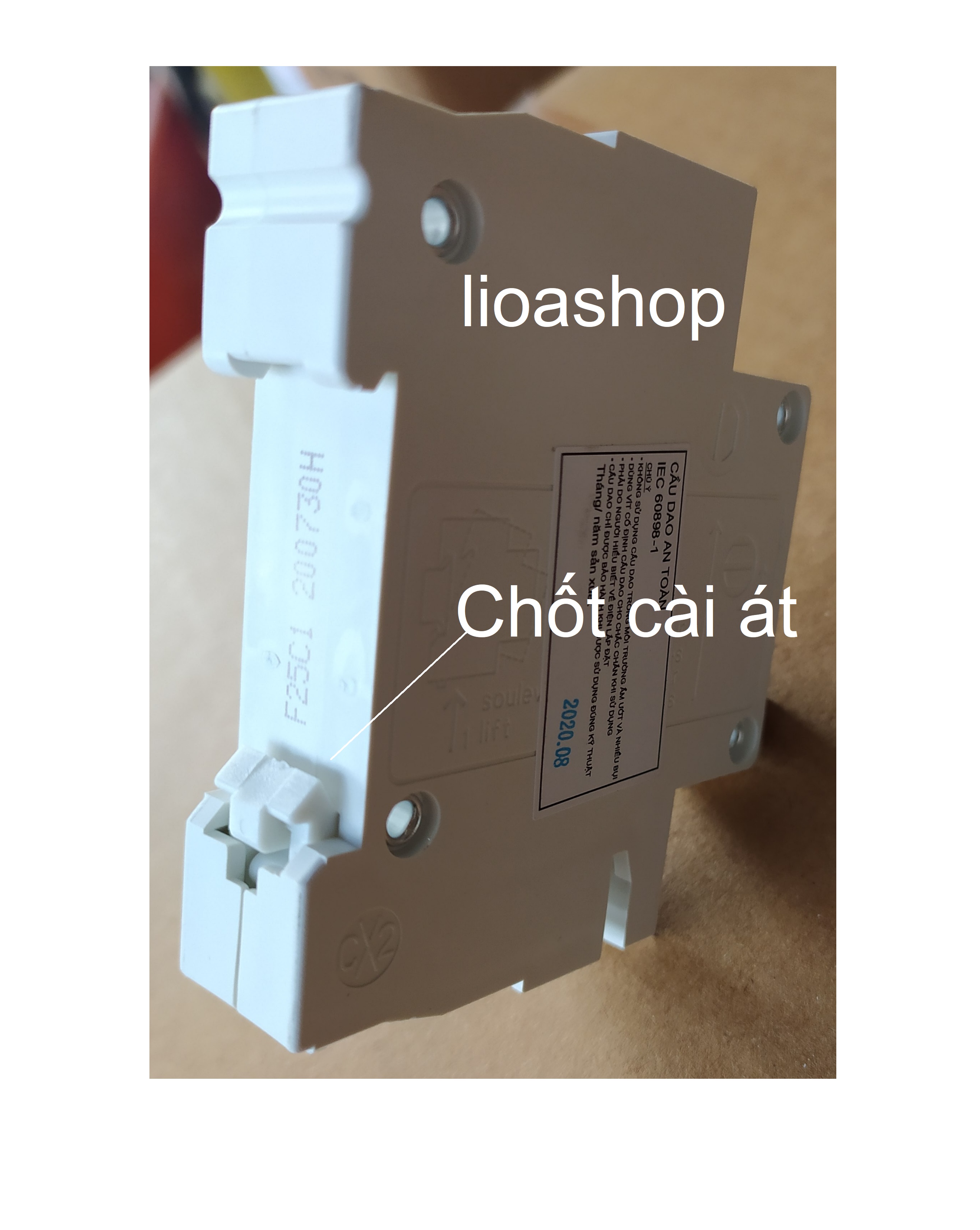 ATTOMAT 1 CỰC LiOA TỪ 6A - 63A  DÒNG ÁT CÀI.