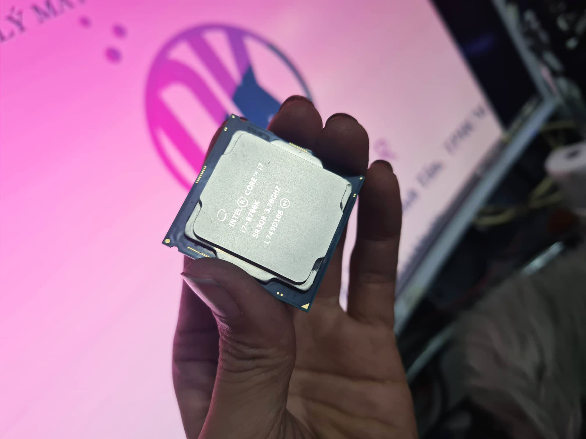 CPU Intel Core i7 8700K TRAY_Bảo hành 03 tháng
