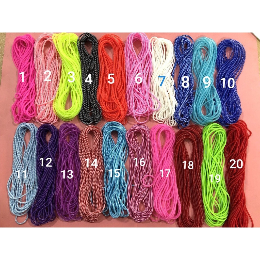 Dây quấn sạc, tai nghe ( 4 dây quấn đủ 1 tai nghe, 3 dây quấn đủ 1 cáp sạc )